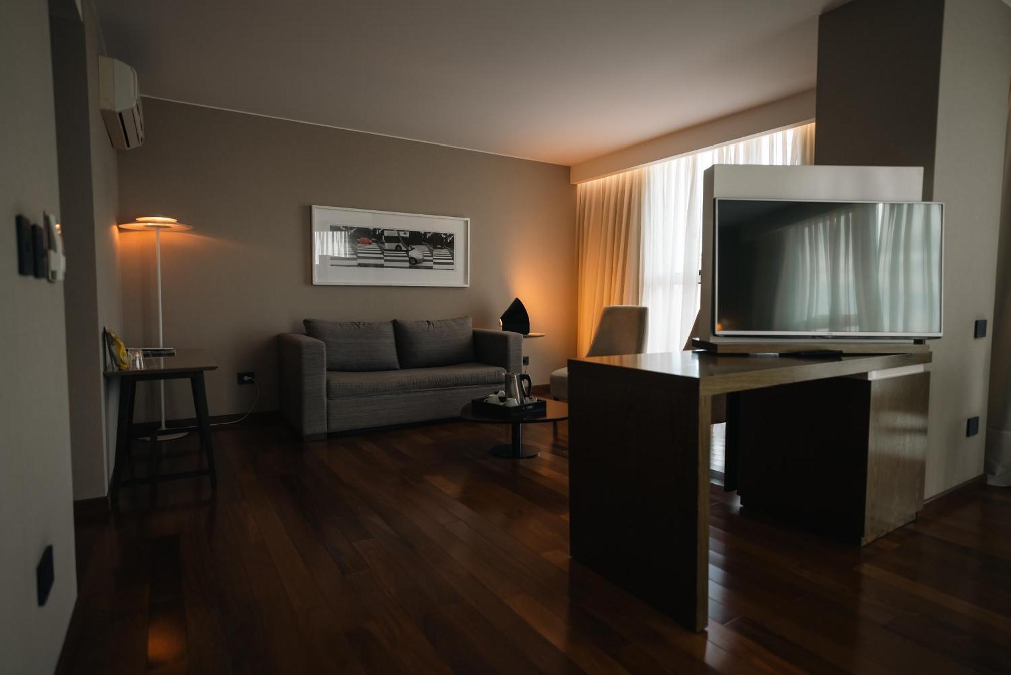 Yrigoyen 111 Hotel Кордова Экстерьер фото